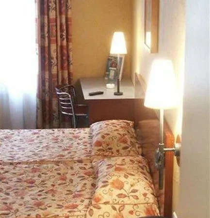 Hotell De Neuve By Happyculture