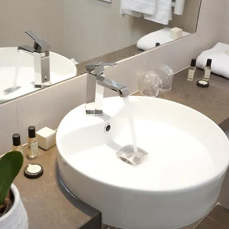 De Neuve By Happyculture Hotell