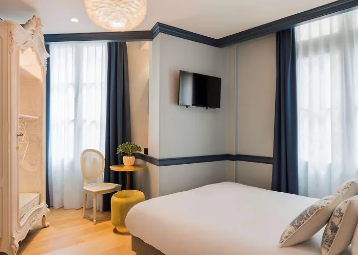 ホテル オテル ドゥ ヌーヴ バイ ハッピーカルチャー パリ