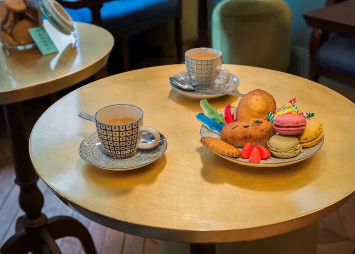 オテル ドゥ ヌーヴ バイ ハッピーカルチャー ホテル パリ