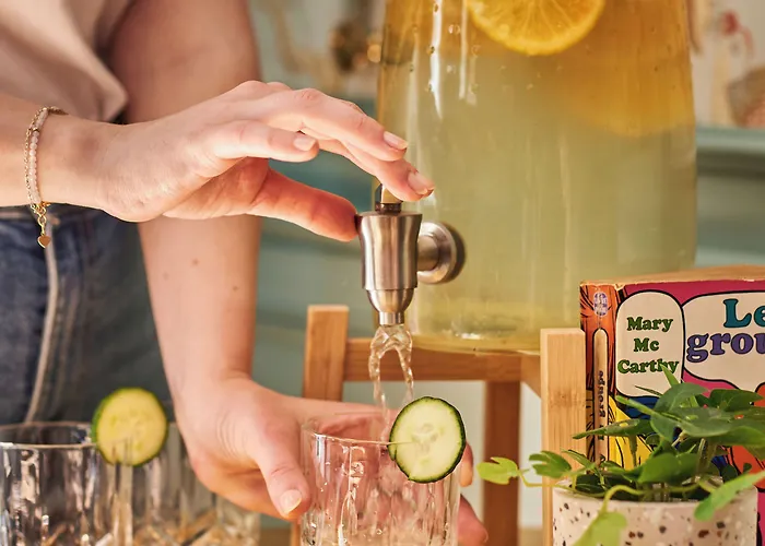 オテル ドゥ ヌーヴ バイ ハッピーカルチャー 3* パリ