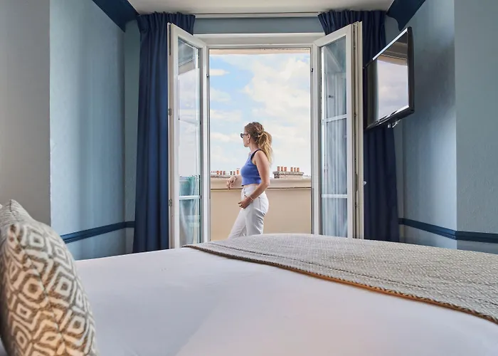 オテル ドゥ ヌーヴ バイ ハッピーカルチャー ホテル