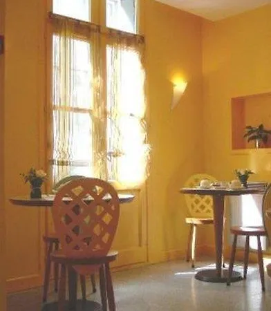 De Neuve By Happyculture Hotel Paryż